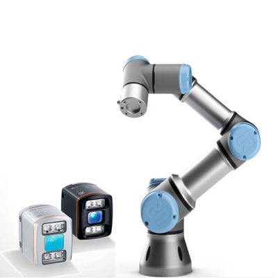 Linha central da picareta e do lugar 6 do braço do robô industrial de Cobot UR3 com picareta do prendedor e braço do robô da máquina do lugar