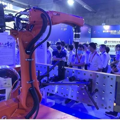 Robô de solda automática QJR6-1400H com posicionador de solda CNGBS para robô de solda inteligente