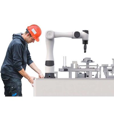 Braço Robótico 6 Eixo Robô Cobot CR5 5kg Carga Útil Para Carregamento e Descarga Automáticos Como Cobot