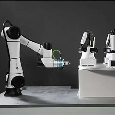 Braço Robótico 6 Eixo Robô Cobot CR5 5kg Carga Útil Para Carregamento e Descarga Automáticos Como Cobot