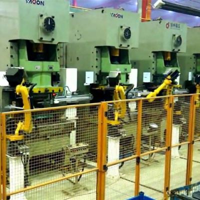 Braço do robô de manuseio 6 eixo ER50-2100 com posicionador de soldagem CNGBS para robô de manuseio de materiais