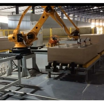 Carimbando a linha central robótico industrial do braço 4 do robô ER15-1520-PR como o robô universal