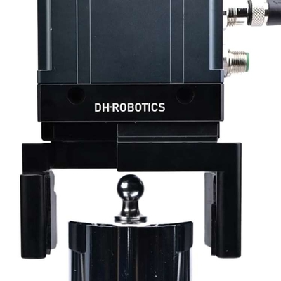 Grelha elétrica paralela industrial PGI-140 com braço robótico para pegar e colocar como grelha robótica